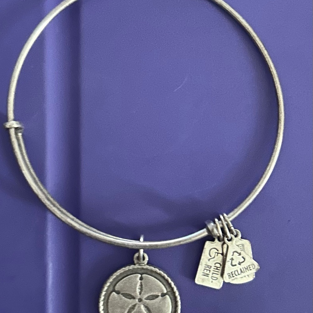 Wind & Fire Starfish Bracelet